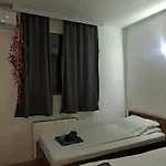 Vip Hotel 3*