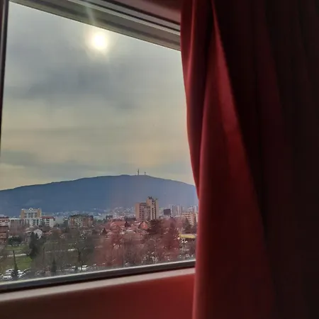 Vip Hotel 3*